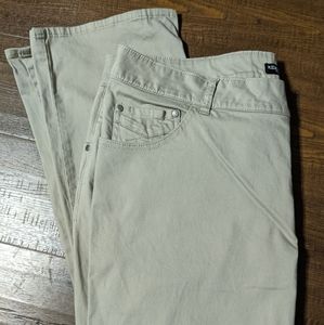 Women's Lee Riders beige 22W boot cut pants